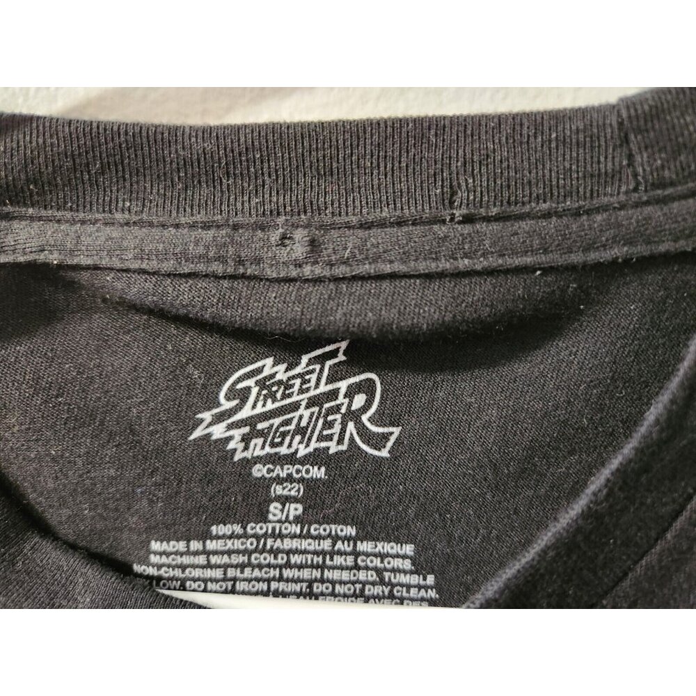 Capcom Street Fighter Black T-Shirt Size Small - Picture 3 of 4